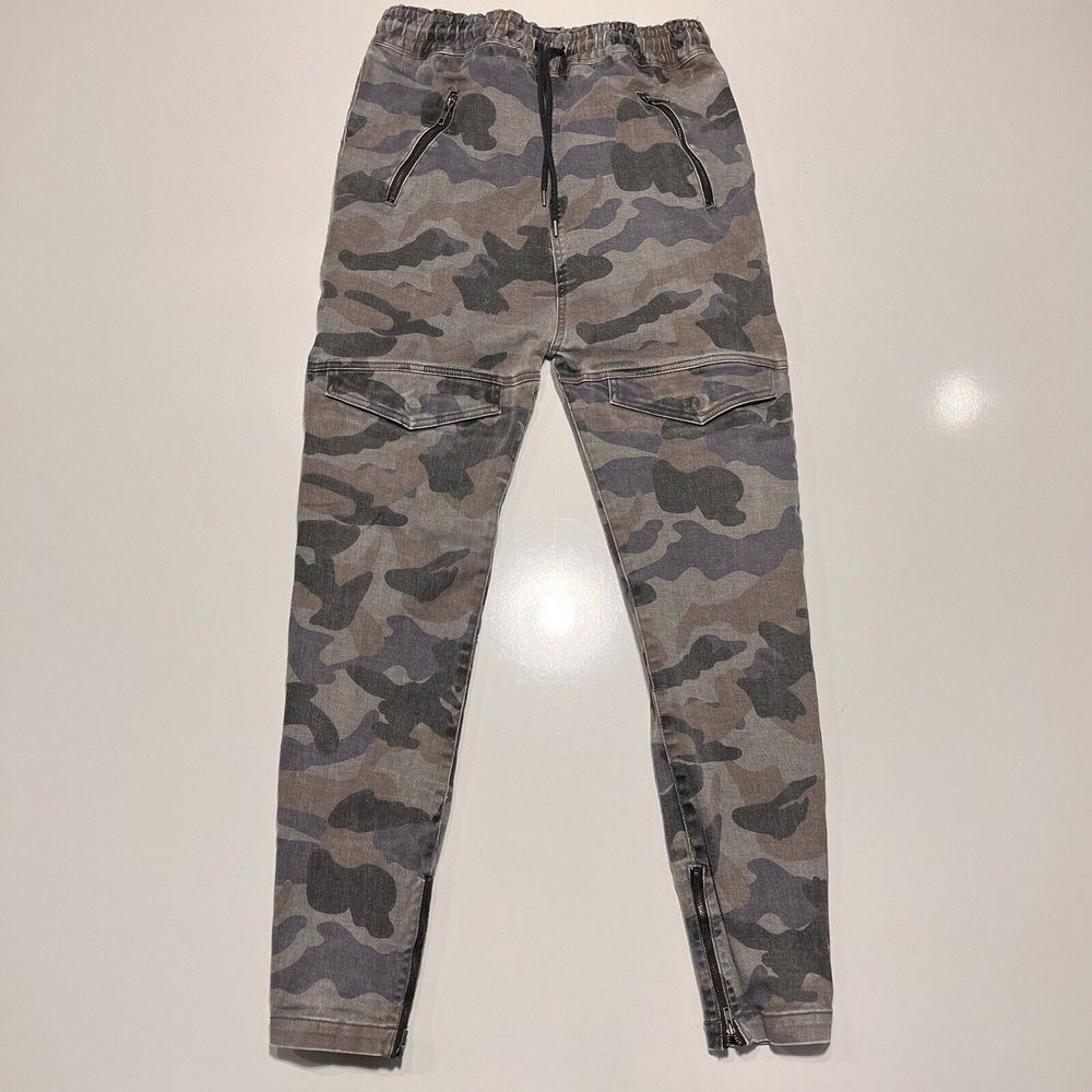 I Love Ugly Slim Fit Tapered Size Medium Camo Joggers Pants Ankle Zip (30x27.5)